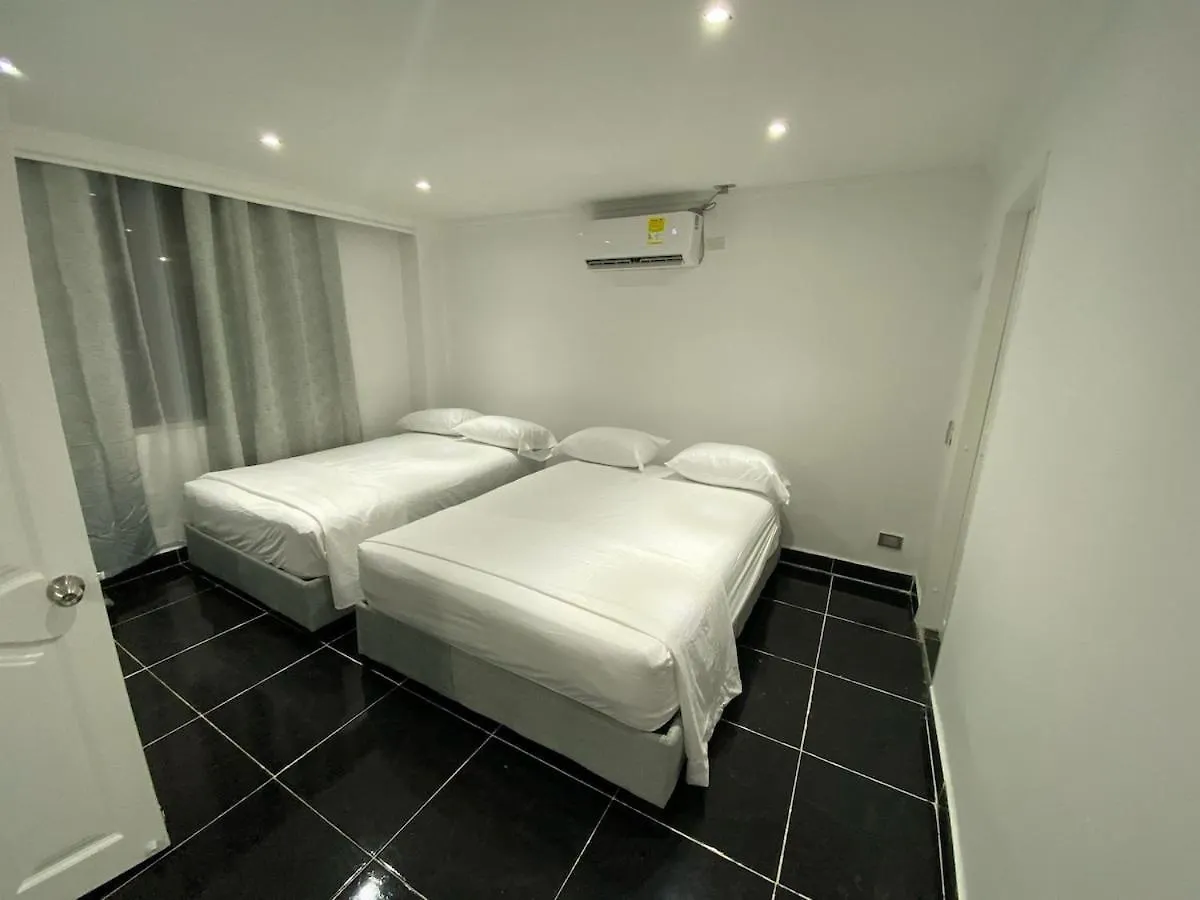 Apartamento En Bocagrande Muy Cerca Al Mar!